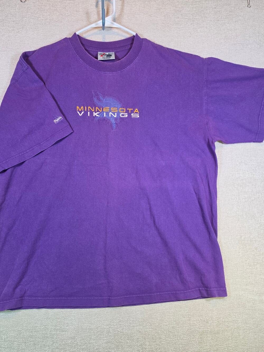 Vintage Minnesota Vikings Shirt XL Purple Majestic T-Shirt NFL Football